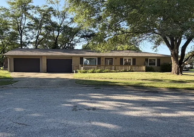1st image of 8 Sandburg Ct, Clinton, IL 61727 | MLS# 12699520