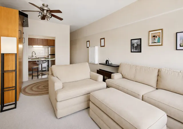 3rd image of 175 E Delaware Pl #4921, Chicago, IL 60611 | MLS# 12700439