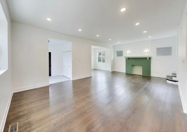 3rd image of 1632 W 100Th Pl, Chicago, IL 60643 | MLS# 12700451