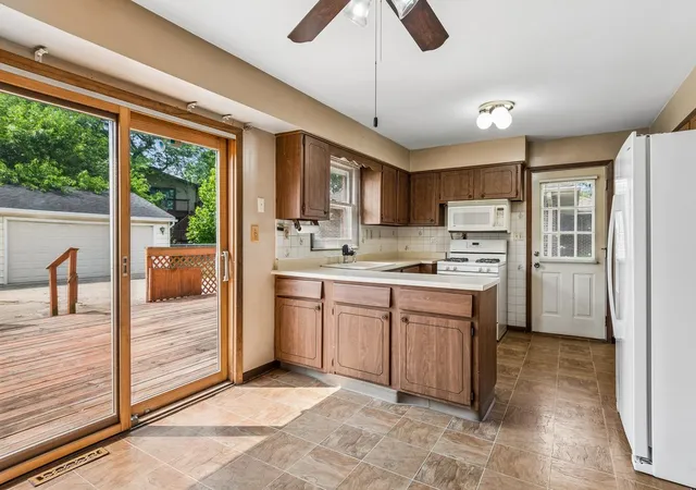 2nd image of 151 Muehl St, Lockport, IL 60441 | MLS# 12700973