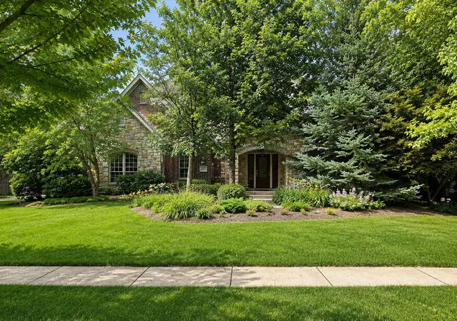 1st image of 20102 Oakwood Dr, Mokena, IL 60448 | MLS# 12701123