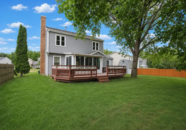 5th image of 309 S Cross Trl, Mc Henry, IL 60050 | MLS# 12701143
