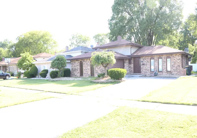 2nd image of 17522 Wright St, Lansing, IL 60438 | MLS# 12701245