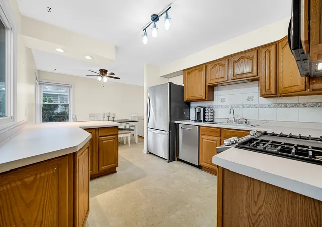 3rd image of 1509 Ridge Rd, Homewood, IL 60430 | MLS# 12701369
