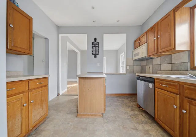 5th image of 1502 E 4Th St, Sterling, IL 60181 | MLS# 12701862
