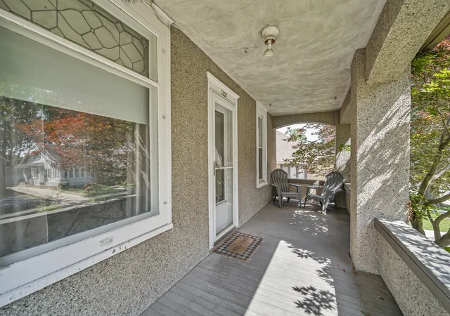 3rd image of 1337 Campbell Ave, Lasalle, IL 61301 | MLS# 12701872