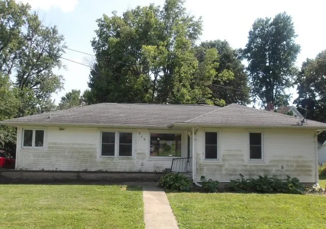 2nd image of 515 E Washington St, Hoopeston, IL 60942 | MLS# 12701879