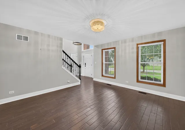 3rd image of 24105 Cropland Dr, Plainfield, IL 60544 | MLS# 12702079