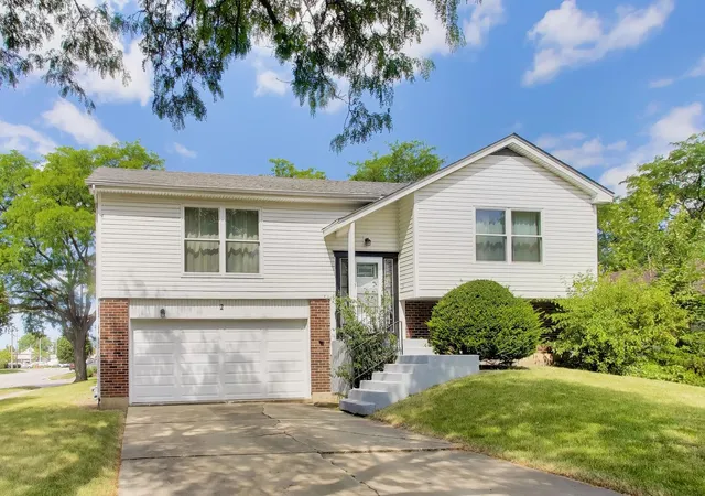 1st image of 2 Oakmont Ct, Streamwood, IL 60107 | MLS# 12702153