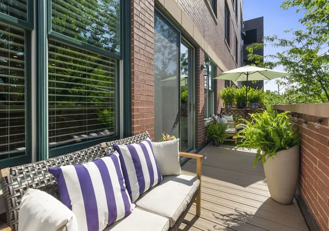 2nd image of 1350 W Belmont Ave, Chicago, IL 60657
