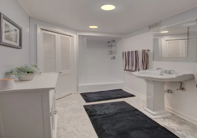 30th image of 327 W Holly Ct, Glenwood, IL 60425 | MLS# 12702710