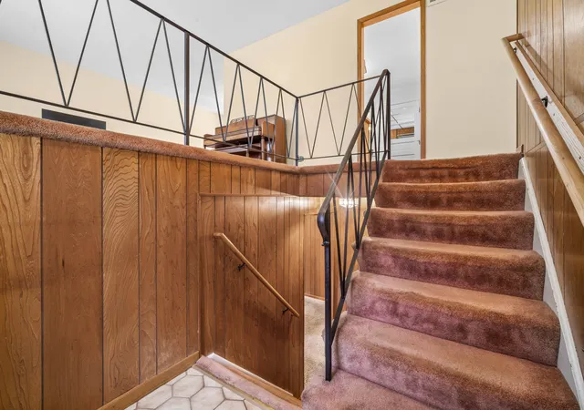 Photo 3 of Sale Pending at 1305 E Sanborn Dr, Palatine, IL 60074 | MLS# 12702818 | Listing updated on 2026-10-08
