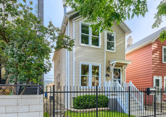 Photo 2 of Sale Pending at 2048 W Huron St, Chicago, IL 60612 | MLS# 12703075 | Listing updated on 2026-09-04
