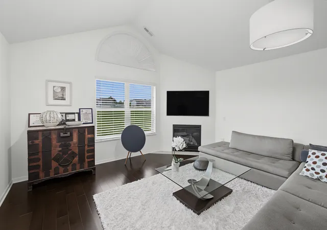 4th image of 2712 J T Coffman Dr, Champaign, IL 61822 | MLS# 12703090