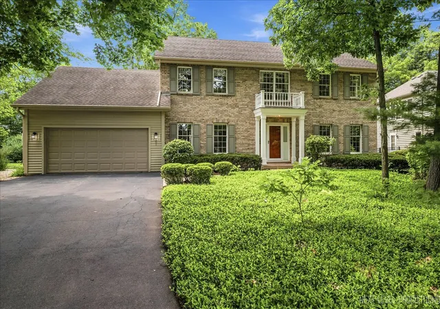 1st image of 501 Pin Oak Ct, St. Charles, IL 60174 | MLS# 12703099
