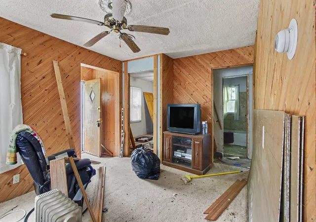 Photo 4 of Single family home for sale at 317 Grandview Dr, Round Lake Park, IL 60073 | MLS# 12703165 | Listing updated on 2026-08-28