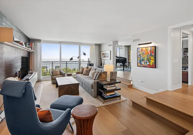 5th image of 3470 N Lake Shore Dr #22B, Chicago, IL 60657 | MLS# 12703238
