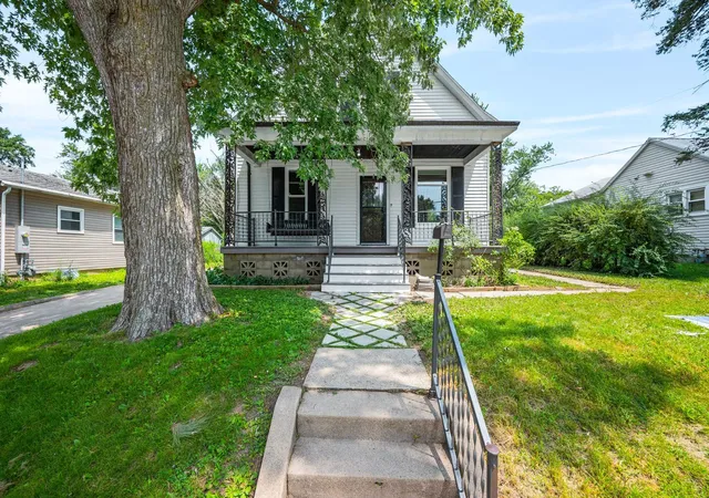 1st image of 1108 S Clayton St, Bloomington, IL 61701 | MLS# 12703254