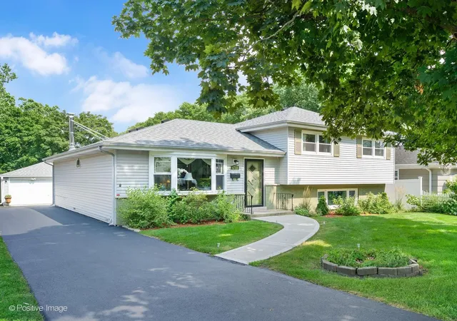 1st image of 4733 S Pershing Ave, Downers Grove, IL 60515 | MLS# 12703527