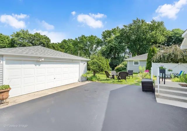 26th image of 4733 S Pershing Ave, Downers Grove, IL 60515 | MLS# 12703527