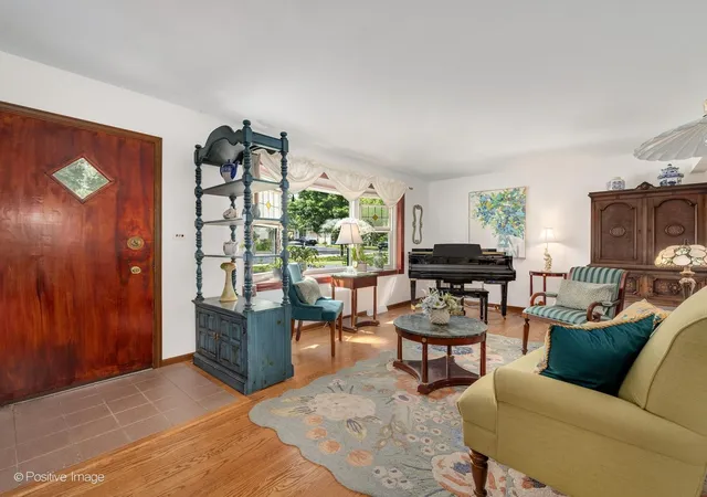 Photo 3 of Single family home for sale at 4733 S Pershing Ave, Downers Grove, IL 60515 | MLS# 12703527 | Listing updated on 2026-09-22