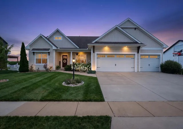 1st image of 1203 Morningside Ln, Mahomet, IL 61853 | MLS# 12703704