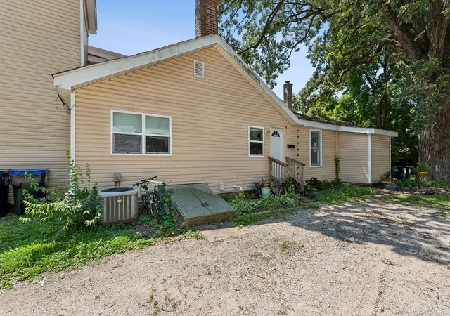 2nd image of 408 N Joliet St, Wilmington, IL 60481 | MLS# 12704073