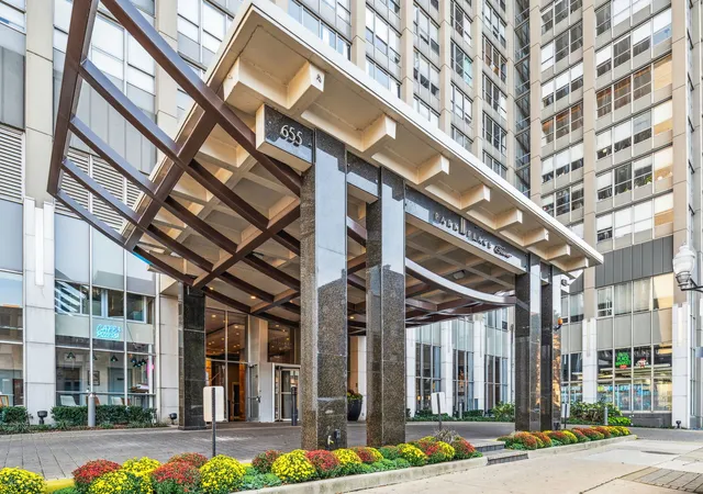 12th image of 655 W Irving Park Rd #4011, Chicago, IL 60613 | MLS# 12704256
