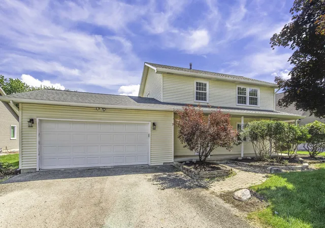 1st image of 481 Lasalle Dr, Lake Holiday, IL 60552 | MLS# 12704289
