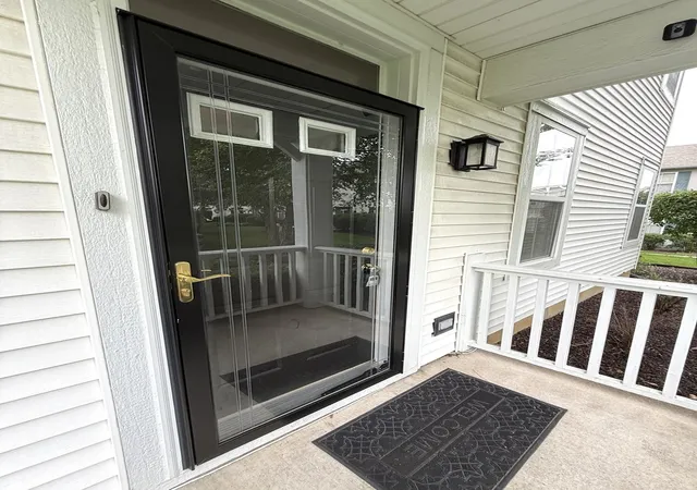 2nd image of 2871 Falling Waters Ln, Lindenhurst, IL 60046 | MLS# 12704331