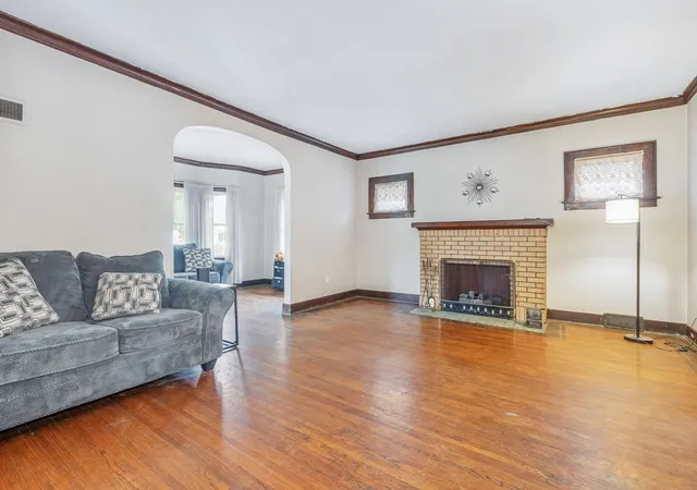 2nd image of 421 N William St, Joliet, IL 60435 | MLS# 12704412