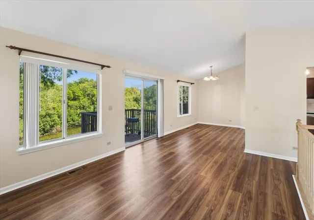 Photo 3 of Sale Pending at 2713 S Embers Ln, Arlington Heights, IL 60005 | MLS# 12704458 | Listing updated on 2026-10-07