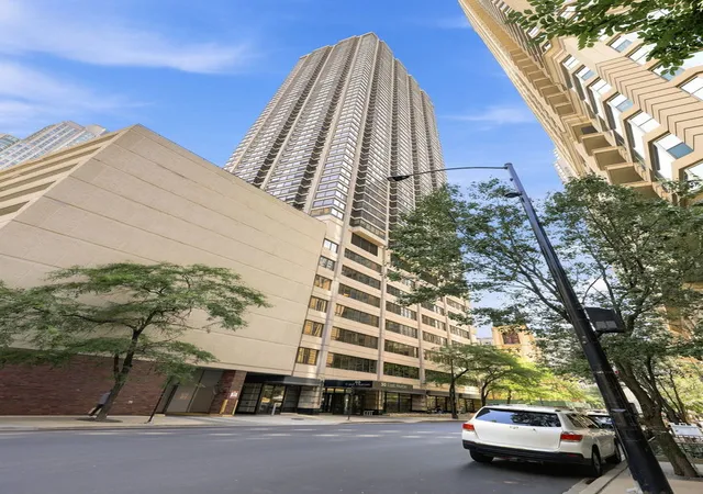 1st image of 30 E Huron St #2007, Chicago, IL 60611 | MLS# 12704537