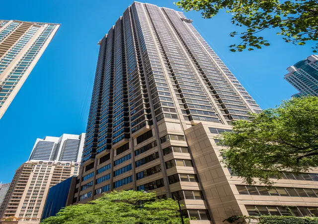 2nd image of 30 E Huron St #2007, Chicago, IL 60611 | MLS# 12704537