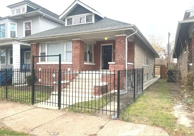 2nd image of 11416 S King Dr, Chicago, IL 60628 | MLS# 12704657