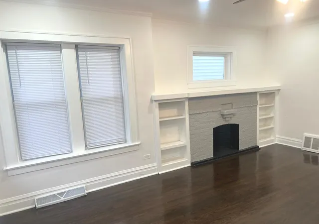 4th image of 11416 S King Dr, Chicago, IL 60628 | MLS# 12704657