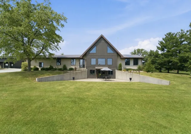 3rd image of 2437 N 1480 East Rd, Ashkum, IL 60911 | MLS# 12704675