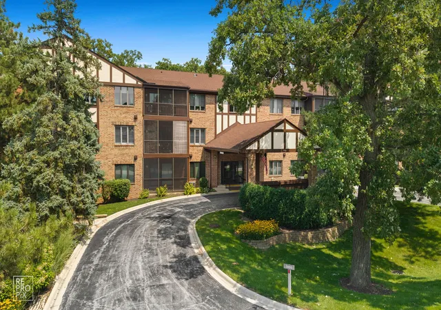 Photo 1 of Condo for sale at 7800 W Foresthill Ln #204, Palos Heights, IL 60463 | MLS# 12704755 | Listing updated on 2026-08-29