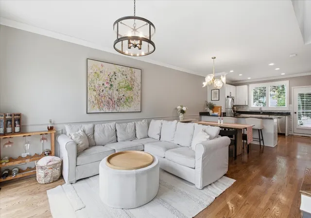 2nd image of 2901 N Wolcott Ave #D, Chicago, IL 60657 | MLS# 12705052