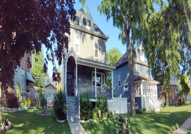 29th image of 3239 Wesley Ave, Berwyn, IL 60402 | MLS# 12705087