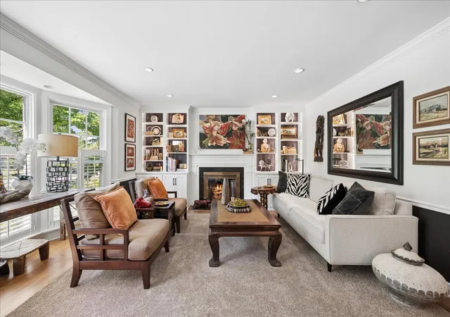 Photo 4 of Sale Pending at 1871 Elmwood Dr, Highland Park, IL 60035 | MLS# 12705309 | Listing updated on 2026-08-21