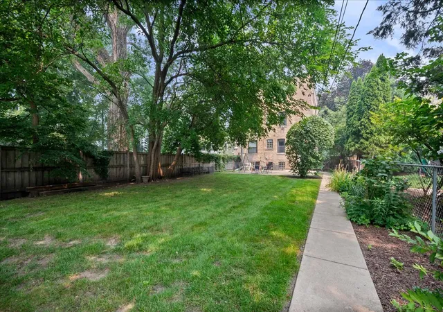 2nd image of 1918 Colfax St, Evanston, IL 60201