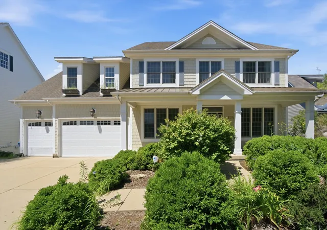 2nd image of 125 Goldenrod Dr, Sugar Grove, IL 60554 | MLS# 12705408