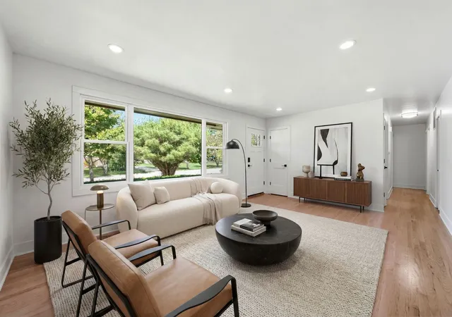 Photo 3 of Single family home for sale at 1801 N Iris Dr, Palatine, IL 60074 | MLS# 12705421 | Listing updated on 2026-09-03