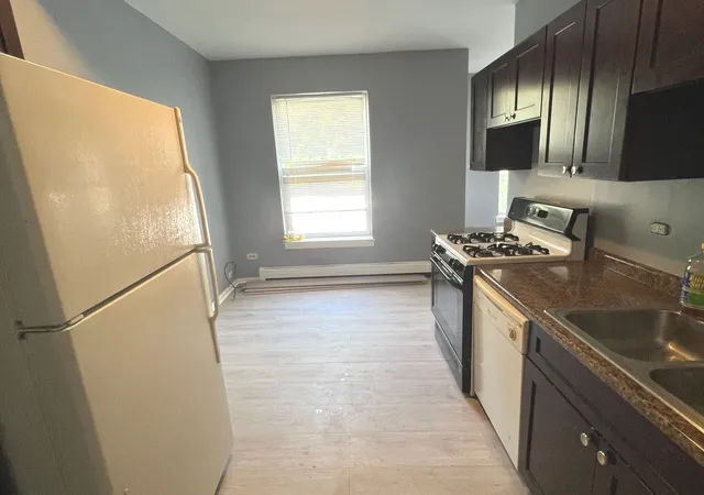 image of 541 E 60Th St, Chicago, IL 60637