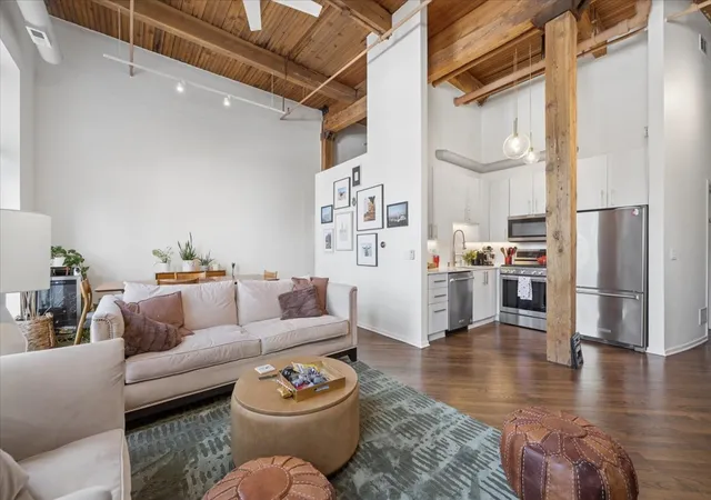 Photo 4 of Condo for sale at 616 W Fulton St #608, Chicago, IL 60661 | MLS# 12705635 | Listing updated on 2026-08-26