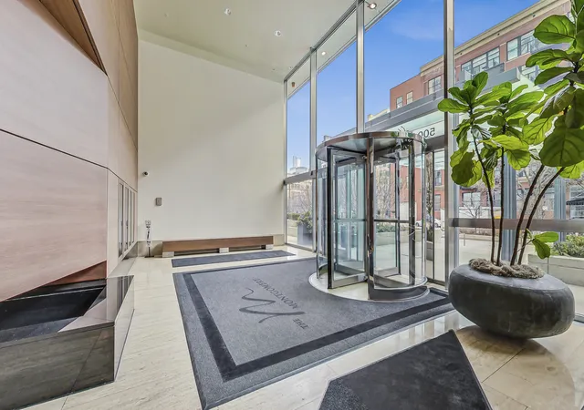 2nd image of 500 W Superior St #1313, Chicago, IL 60654 | MLS# 12705661