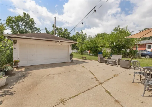 3rd image of 4912 Saint Paul Ct, Hillside, IL 60162 | MLS# 12705727