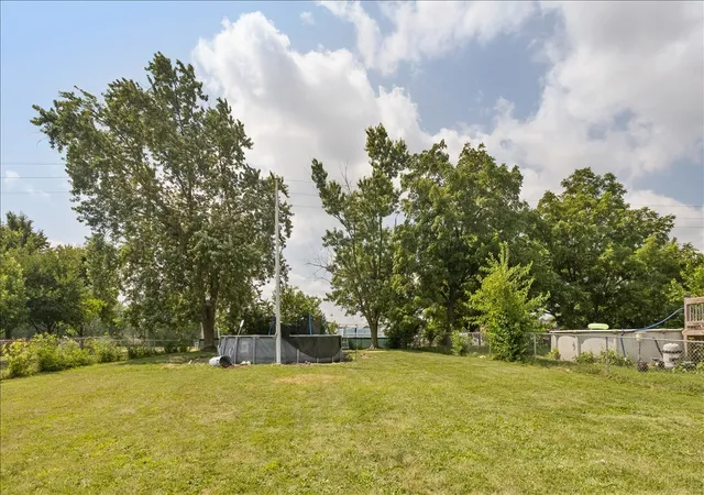 5th image of 4912 Saint Paul Ct, Hillside, IL 60162 | MLS# 12705727