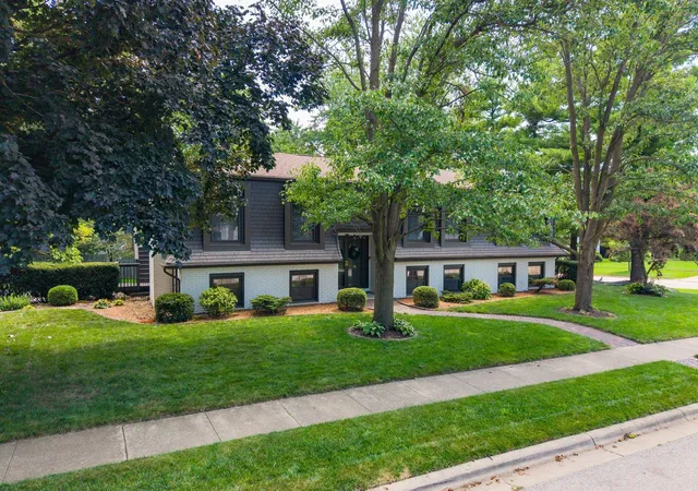 1st image of 1023 Barton Dr, Normal, IL 61761 | MLS# 12705732